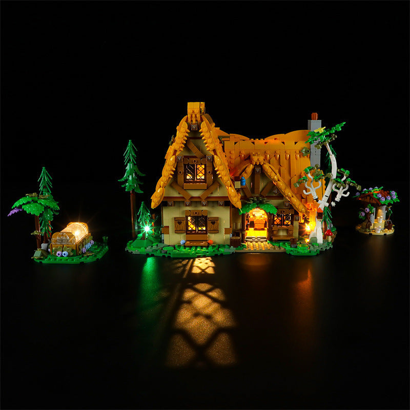 Light Kit For The Snow White and the Seven Dwarfs' Cottage #43242